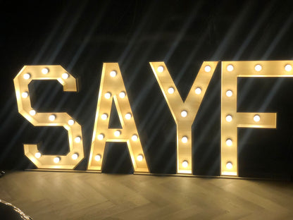 XXL Lichtletters & Cijfers